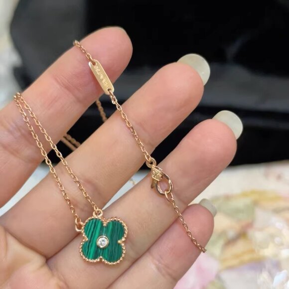 Van Cleef & Arpels Necklace - Picture 1 of 5
